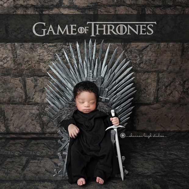 Newborn Game of Thrones (1)